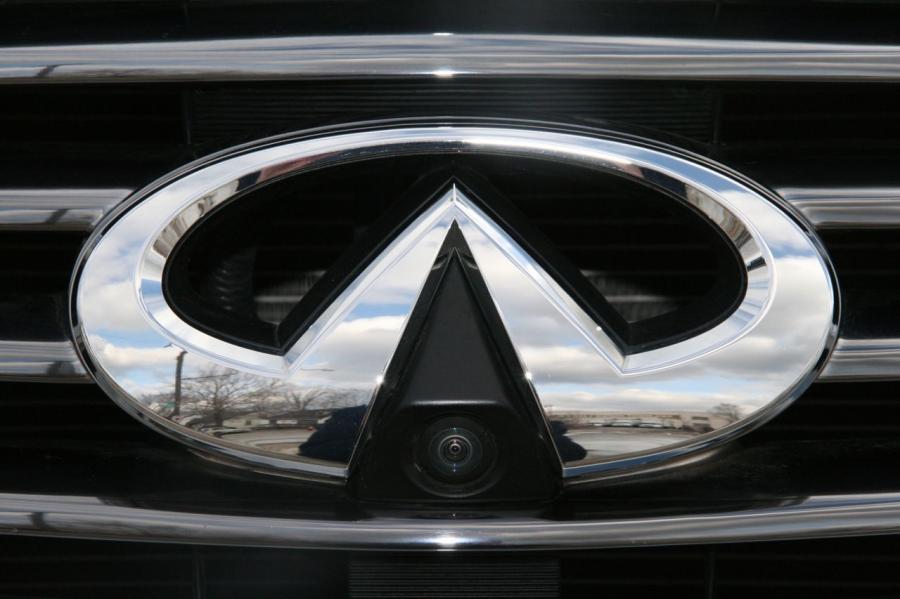  Infiniti EX35 2008 года  (фото 23 из 48)
